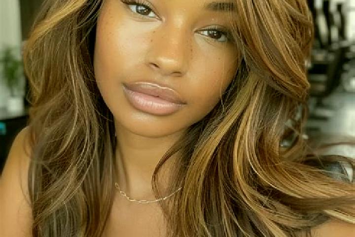 Kinsley, 34, a dark blonde brown-eyed mixed companion based in Mornese. Offering OWO, Overnight. Available for incall and outcall, overnight bookings available.