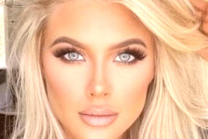 Kinsley, 34, a platinum blonde amber-eyed latina companion based in Le Fay. Offering Overnight, Tantra, Deep French Kissing, A-Level. Available for incall an...
