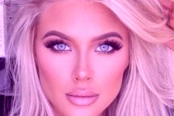Kinsley, 34, a platinum blonde brown-eyed caribbean companion based in Sao Goncalo. Offering Dinner Date, Party Girl, Girlfriend Experience, Massage. Availab...