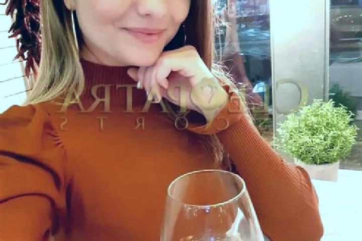 Kinsley, 34, a red dark-eyed caucasian companion based in Cerro Tanaro. Offering Party Girl, 69, GFE, Couples. Available for incall and outcall, overnight bo...