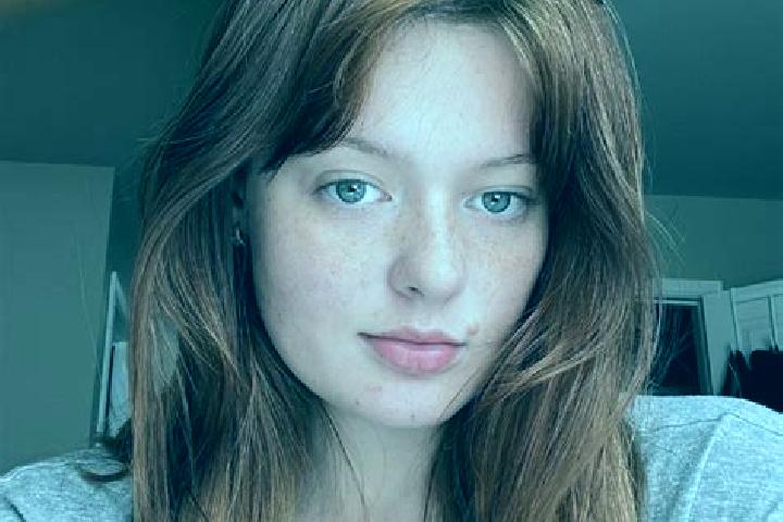 Kinsley, 34, a red green-eyed european companion based in Satofta. Offering Party Girl, GFE, Deep French Kissing, Erotic Massage. Available for incall and ou...