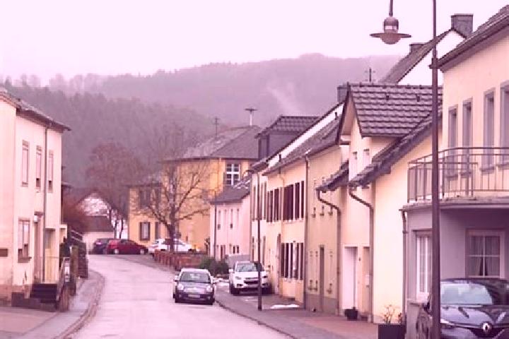 Kinsley, 34 — Escort in Wawern, Germany