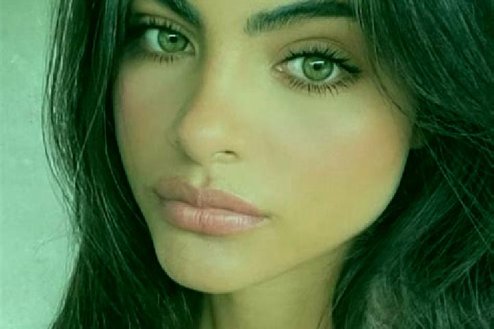 Kinsley, 35, a brunette green-eyed caucasian companion based in El Obraje. Offering Fetish, Massage, BDSM. Available for incall and outcall, overnight bookin...
