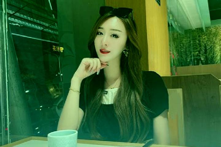 Kinsley, 35 — Escort in Beigucheng, China