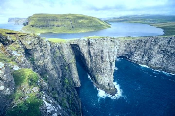 Kinsley, 35 — Escort in Tvoroyri, Faroe Islands