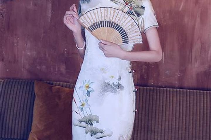 Kinsley, 36 — Escort in Qiqihar, China