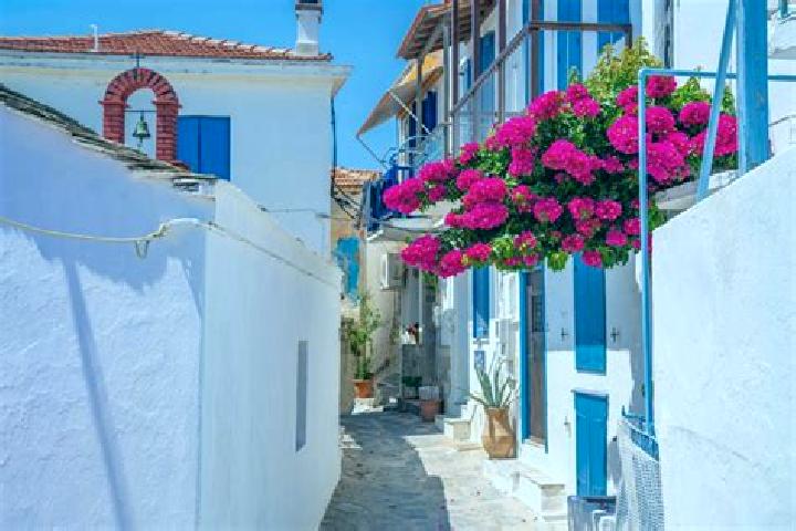 Kinsley, 36 — Escort in Skopelos, Greece