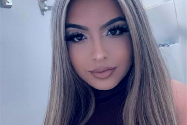 Kinsley, 37, a blonde brown-eyed latina companion based in San Jose de Tomate. Offering Tantra, Striptease, Erotic Massage, Travel Companion. Available for i...