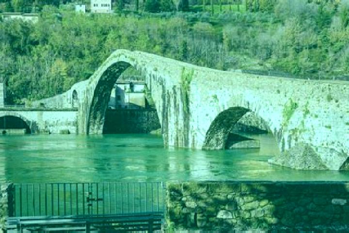 Kinsley, 37 — Escort in Borgo a Mozzano, Italy