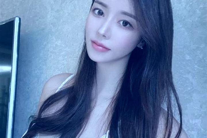 Kinsley, 38 — Escort in Gelin, China