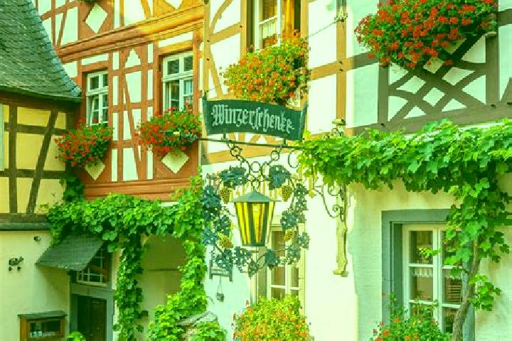 Kinsley, 38 — Escort in Storkathen, Germany