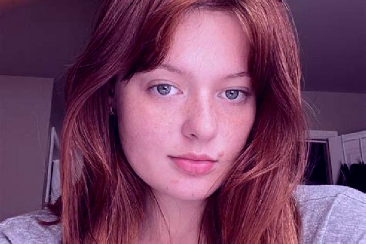 Kinsley, 39, a red brown-eyed european companion based in Lima. Offering GFE, Travel Companion, Dinner Date. Available for incall and outcall, overnight book...