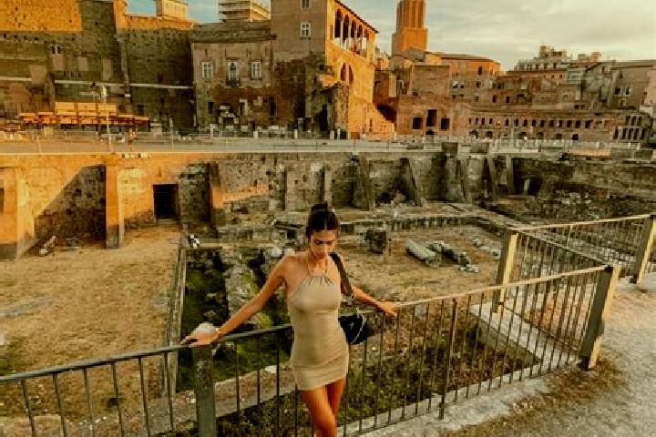 Kinsley, 39 — Escort in Rognano, Italy