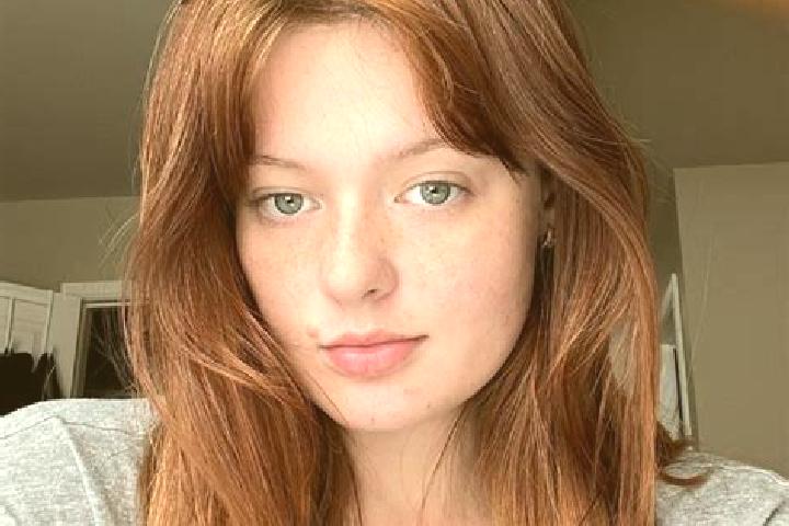 Layla, 20, a auburn amber-eyed mediterranean companion based in Candeias do Jamari. Offering 69, OWO, Girlfriend Experience. Available for incall and outcall...