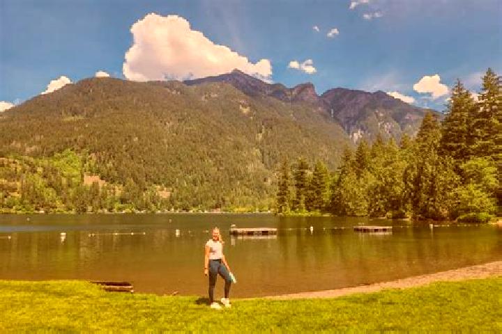 Layla, 20 — Escort in Hope, Canada