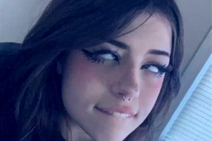 Layla, 21, a red brown-eyed middle eastern companion based in Corralero. Offering Couples, CIM, Roleplay, Party Girl, OWO. Available for incall and outcall, ...