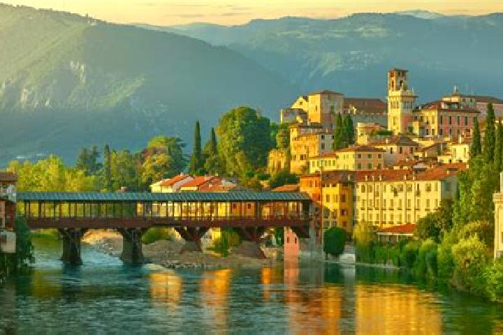 Layla, 21 — Escort in San Bassano, Italy