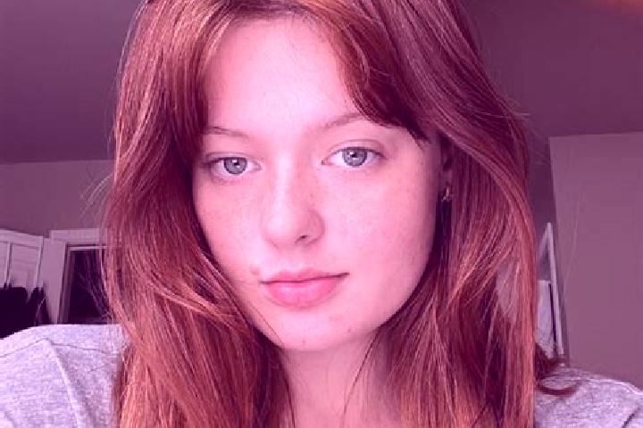Layla, 22, a auburn grey-eyed mixed companion based in Irmstett. Offering Couples, OWO, Fetish. Available for incall and outcall, day and evening dates.