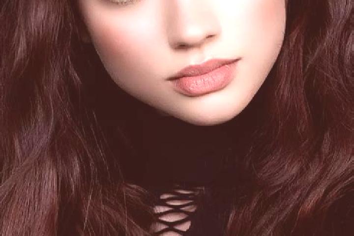 Layla, 22, a brunette dark-eyed slavic companion based in Royitika. Offering Fetish, Roleplay, Travel Companion, Domination. Available for incall and outcall...