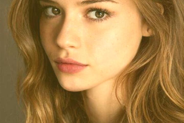 Layla, 22, a chestnut blue-eyed latina companion based in Dudu. Offering Tantra, A-Level, Overnight, Party Girl. Available for incall and outcall, overnight ...