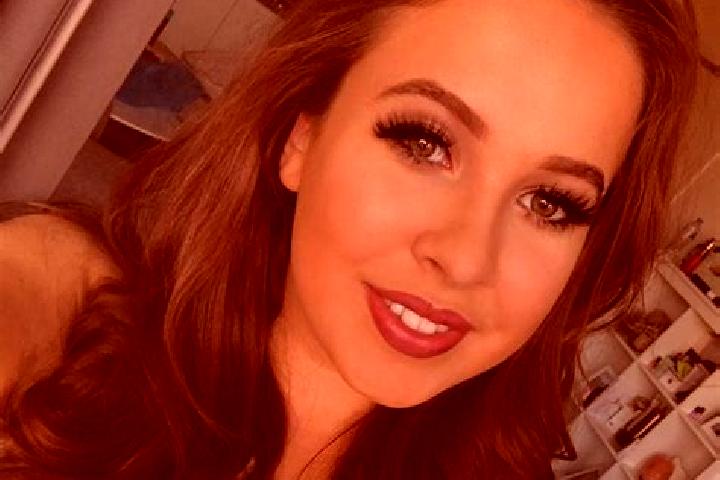 Layla, 22, a chestnut dark-eyed caucasian companion based in Sho rsuv. Offering Erotic Massage, Fetish, Domination, Travel Companion, A-Level. Available for ...