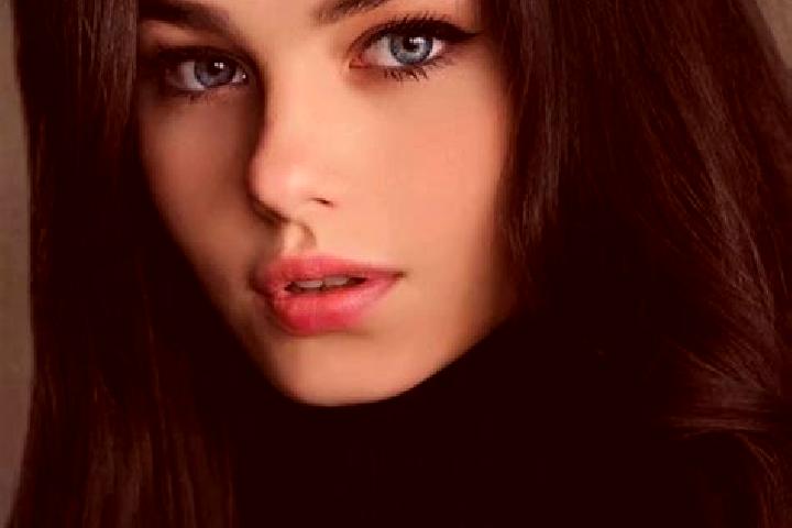 Layla, 22, a red dark-eyed caucasian companion based in Grombalia. Offering GFE, Fetish, Tantra. Available for incall and outcall, overnight bookings available.