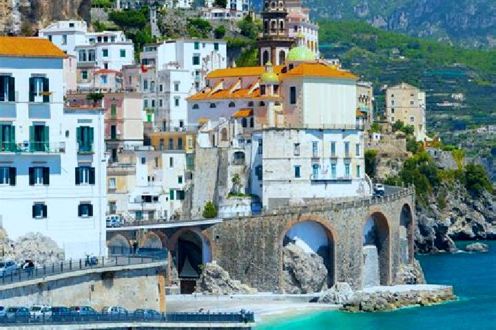 Layla, 22 — Escort in Grezzano, Italy