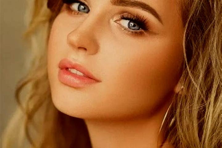 Layla, 23, a dark blonde blue-eyed middle eastern companion based in Rose City. Offering Fetish, Erotic Massage, Tantra. Available for incall and outcall, da...