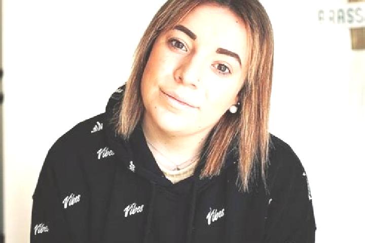 Layla, 23 — Escort in Mirefleurs, France
