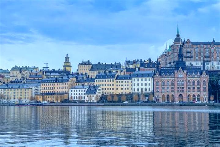 Layla, 24 — Escort in OElsta, Sweden