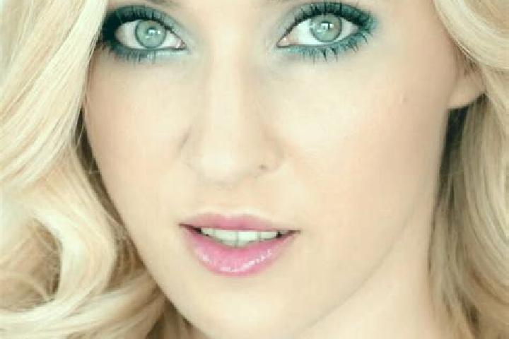 Layla, 25, a blonde green-eyed mediterranean companion based in Busayra. Offering Dinner Date, Erotic Massage, Duos, Tantra. Available for incall and outcall...
