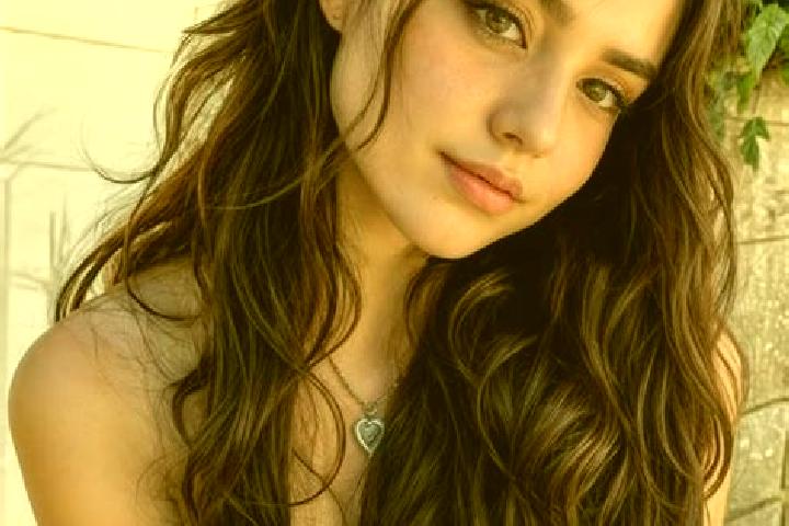 Layla, 25, a brunette hazel-eyed mixed companion based in Santiago Jalahui. Offering Overnight, Couples, GFE, Deep French Kissing. Available for incall and o...