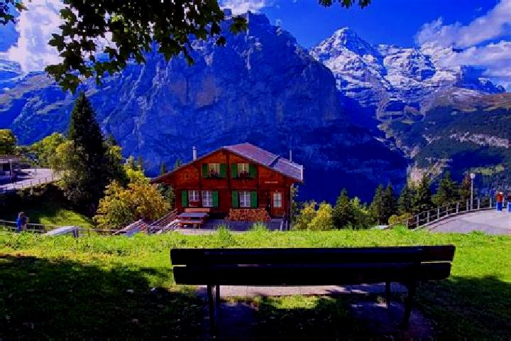 Layla, 26 — Escort in Hinteregg, Switzerland