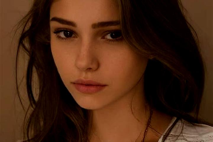 Layla, 27, a chestnut hazel-eyed slavic companion based in Babychivka. Offering Travel Companion, BDSM, Overnight, CIM. Available for incall and outcall, day...