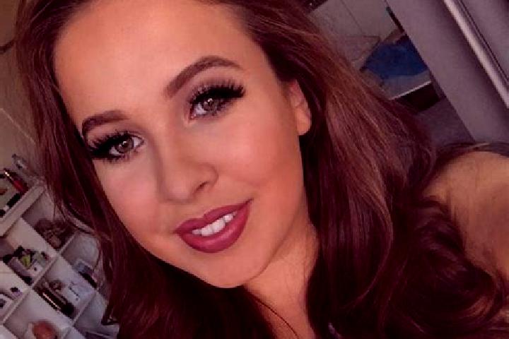 Layla, 27, a dark blonde amber-eyed latina companion based in San Felipe del Progreso. Offering Couples, CIM, Dinner Date. Available for incall and outcall, ...