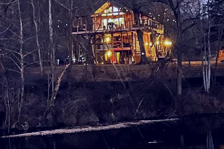 Layla, 27 — Escort in Flint Creek, United States