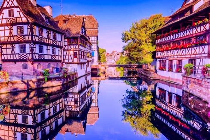 Layla, 27 — Escort in Kingersheim, France