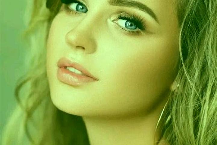Layla, 28, a dark blonde blue-eyed caucasian companion based in Vadali. Offering Fetish, Girlfriend Experience, Travel Companion, A-Level, BDSM. Available fo...