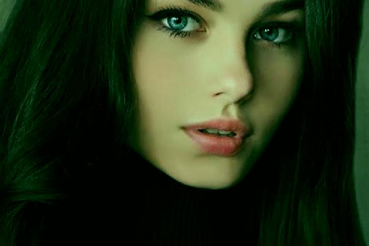 Layla, 28, a red dark-eyed slavic companion based in Novallas. Offering BDSM, OWO, CIM, Striptease, Erotic Massage. Available for incall and outcall, overnig...