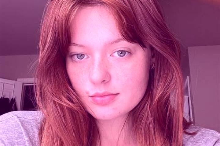 Layla, 29, a auburn amber-eyed latina companion based in Santa Maria del Paramo. Offering Dinner Date, OWO. Available for incall and outcall, day and evening...