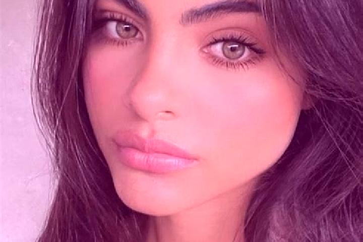 Layla, 30, a brunette green-eyed latina companion based in Kolomyia. Offering Domination, Girlfriend Experience, Overnight, OWO, 69. Available for incall and...