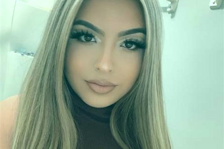 Layla, 30, a chestnut blue-eyed mixed companion based in Burjassot. Offering Dinner Date, Fetish. Available for incall and outcall, overnight bookings availa...