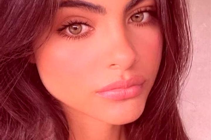 Layla, 30, a red amber-eyed indian companion based in Lucmapampa. Offering BDSM, Roleplay, Deep French Kissing, Tantra, Girlfriend Experience. Available for ...
