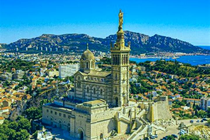 Layla, 30 — Escort in La Garde, France