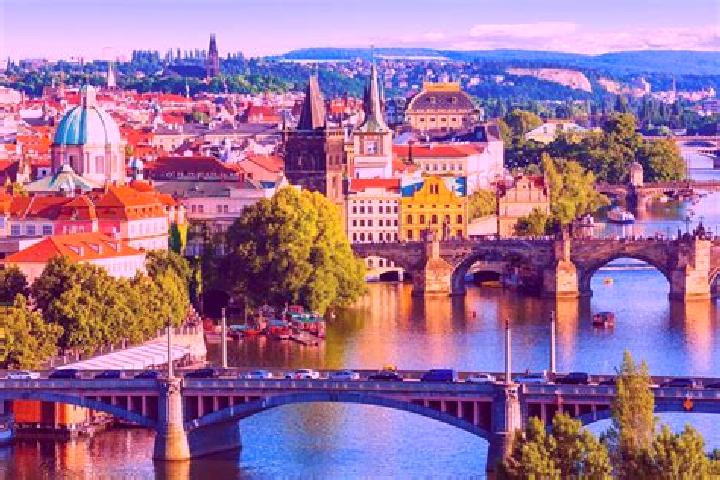 Layla, 30 — Escort in Praslavice, Czech Republic