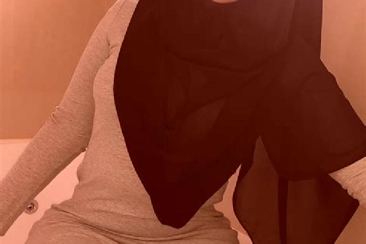 Layla, 31 — Escort in Tubarjal, Saudi Arabia