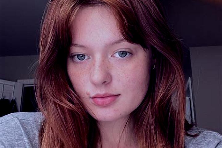 Layla, 32, a red dark-eyed mixed companion based in Dangur. Offering Deep French Kissing, Roleplay, CIM, Couples. Available for incall and outcall, day and e...