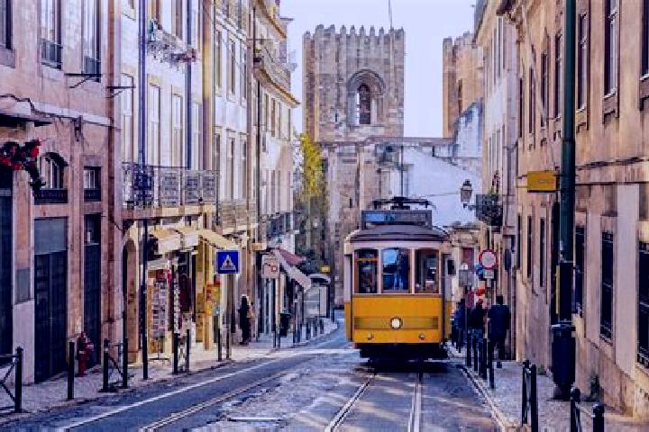 Layla, 32 — Escort in Alcabideche, Portugal
