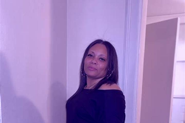 Layla, 32 — Escort in Roslyn Estates, United States