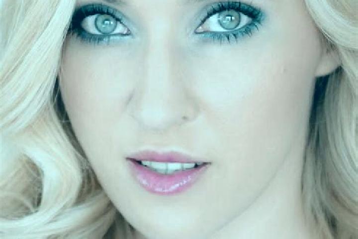 Layla, 33, a blonde green-eyed ebony companion based in Gravenhurst. Offering A-Level, Tantra, BDSM. Available for incall and outcall, day and evening dates.